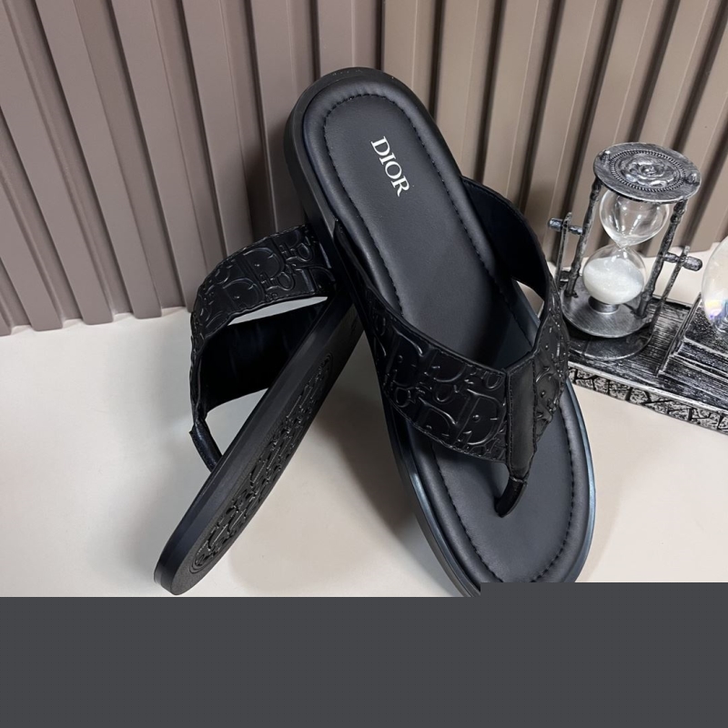 ch**an D*or slippers